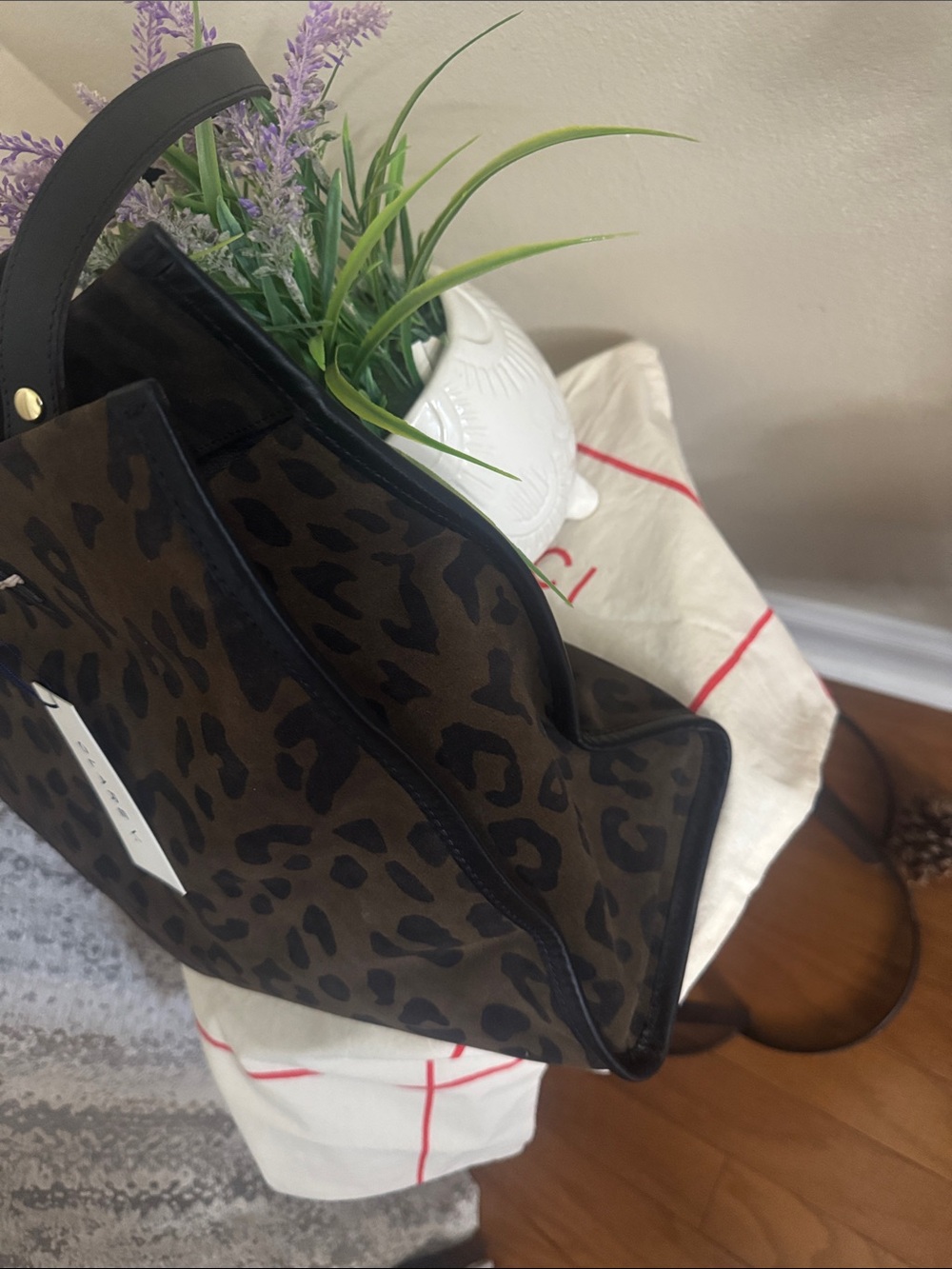 Clare .V Simple Suede Tote
Clare V.
Sold Out - Picture 9 of 16